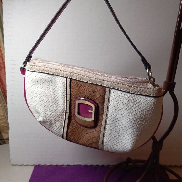 Guess Wristlet & Wallet Cottagecore Wedding Prom - Picture 2 of 14